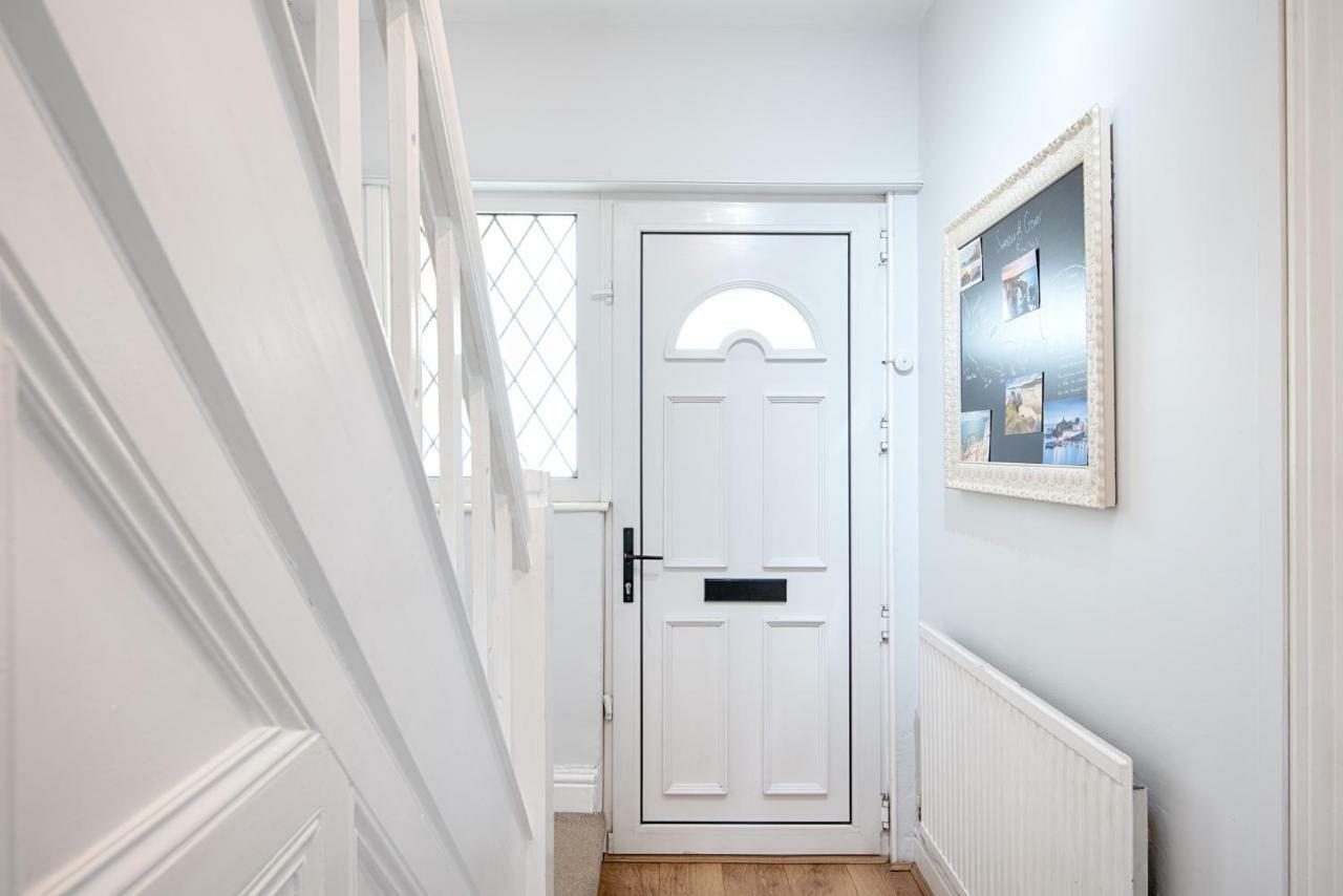 Off Road Parking, Garden, Tv In Every Room Swansea Buitenkant foto